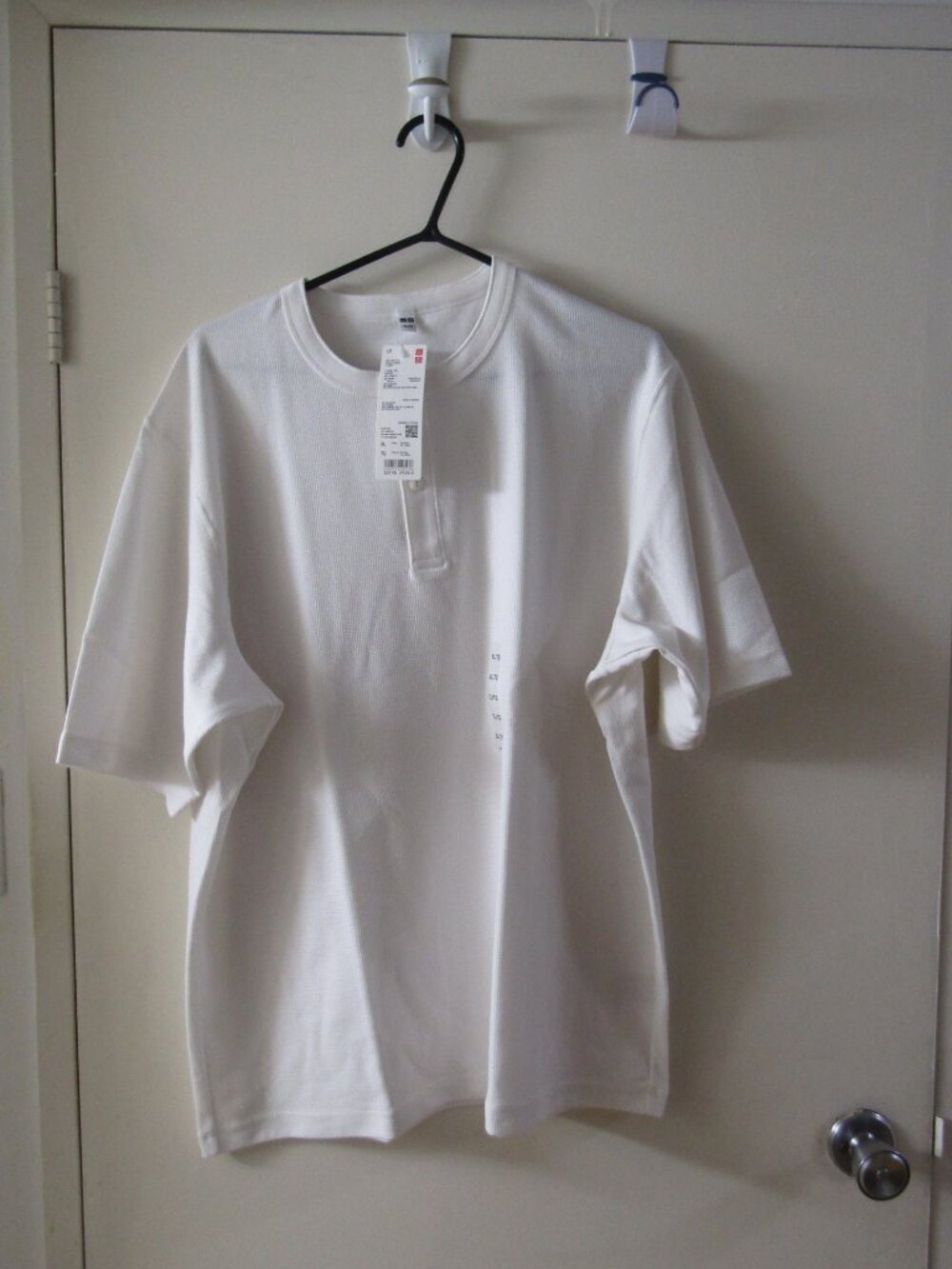 Uniqlo Dry waffle Henley neck Short - Sleeve T-Shirt - XL